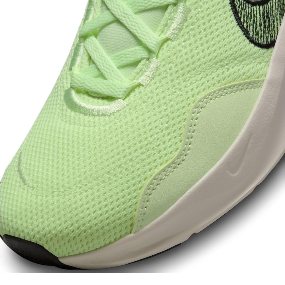 Men's Nike Legend Essential 3 NN Sneakers - Picture 3 of 15